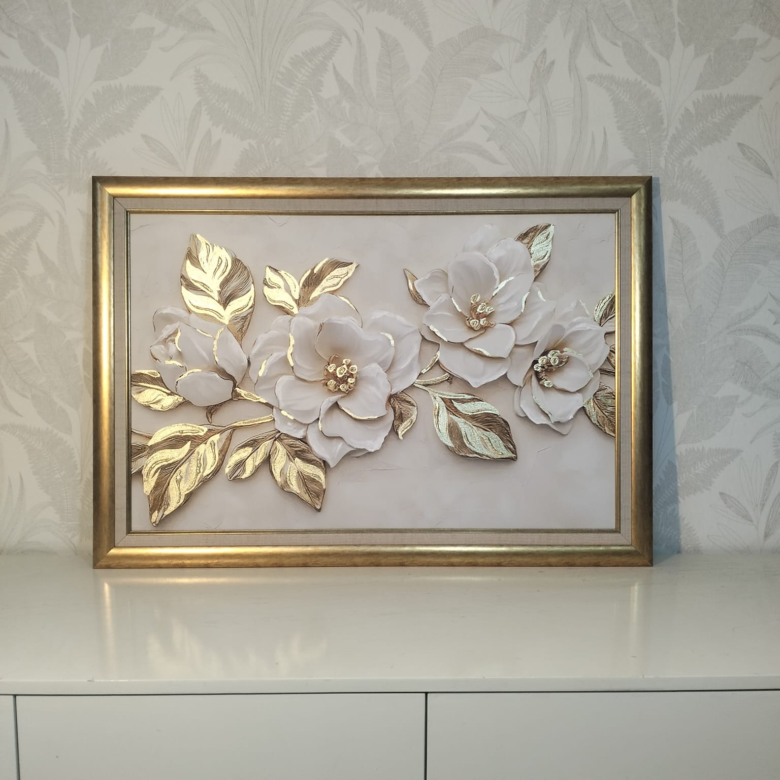 Golden Whited Flowers 01